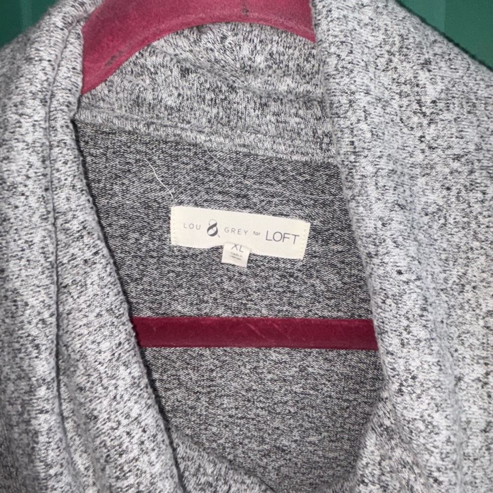 Lou & Grey XL Grey Cowl
Neck Long Sleeve dress so soft - Picture 7 of 8